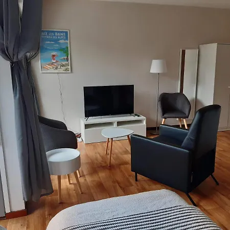 Lägenhet Calme Renove Parking Proche Centre Et Thermes