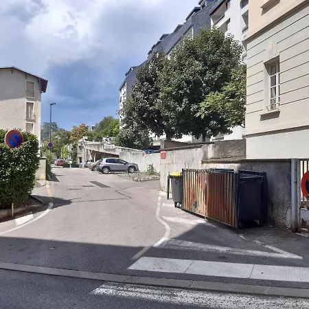 Calme Renove Parking Proche Centre Et Thermes דירה *
